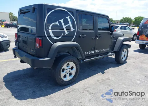 2016 Jeep Wrangler Unlimited Sport z USA, uszkodzony, nr VIN 1C4BJWDG8GL329912